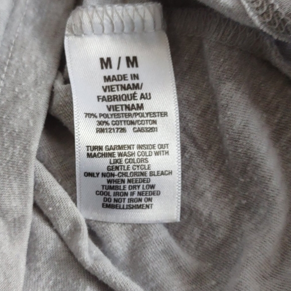 Aeropostale lightweight t-shirt w/ floral design - Picture 4 of 5